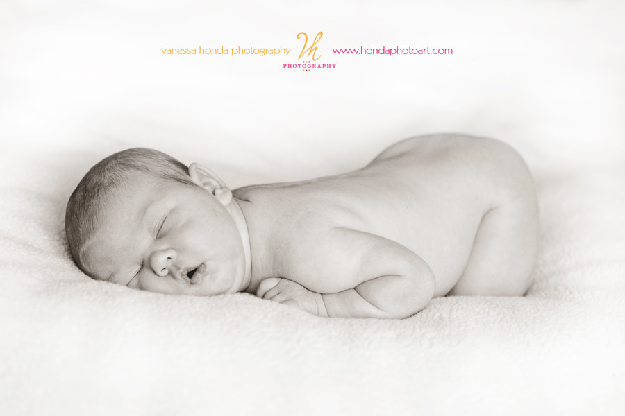 Lily's-Newborn-Shoot-147-Edit-B&W-high-key