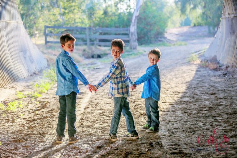 Rustic family portraits in Laguna Hills {Orange County family portraits}